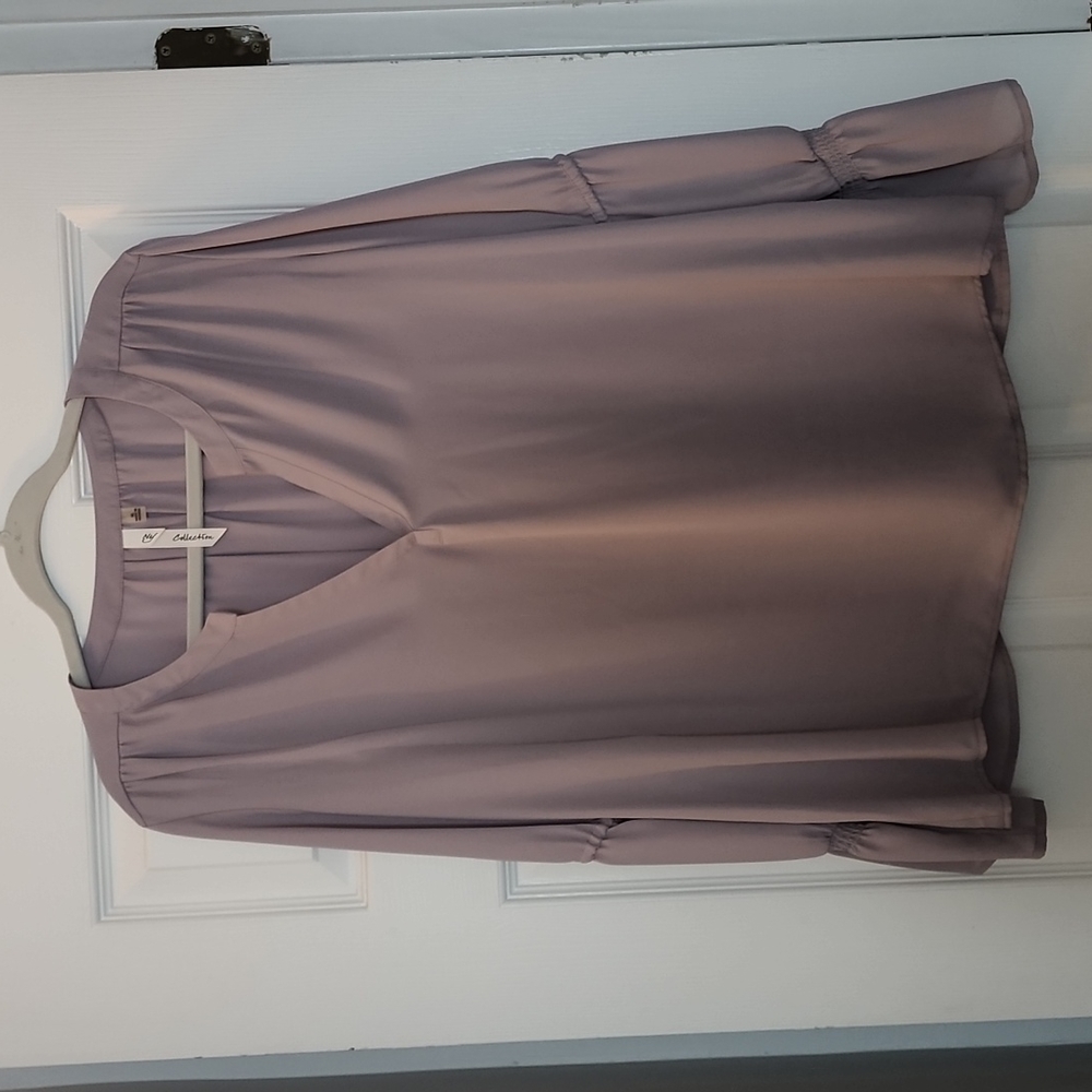 Ladies XL Creme NY Collection Cold Shoulder Blouse